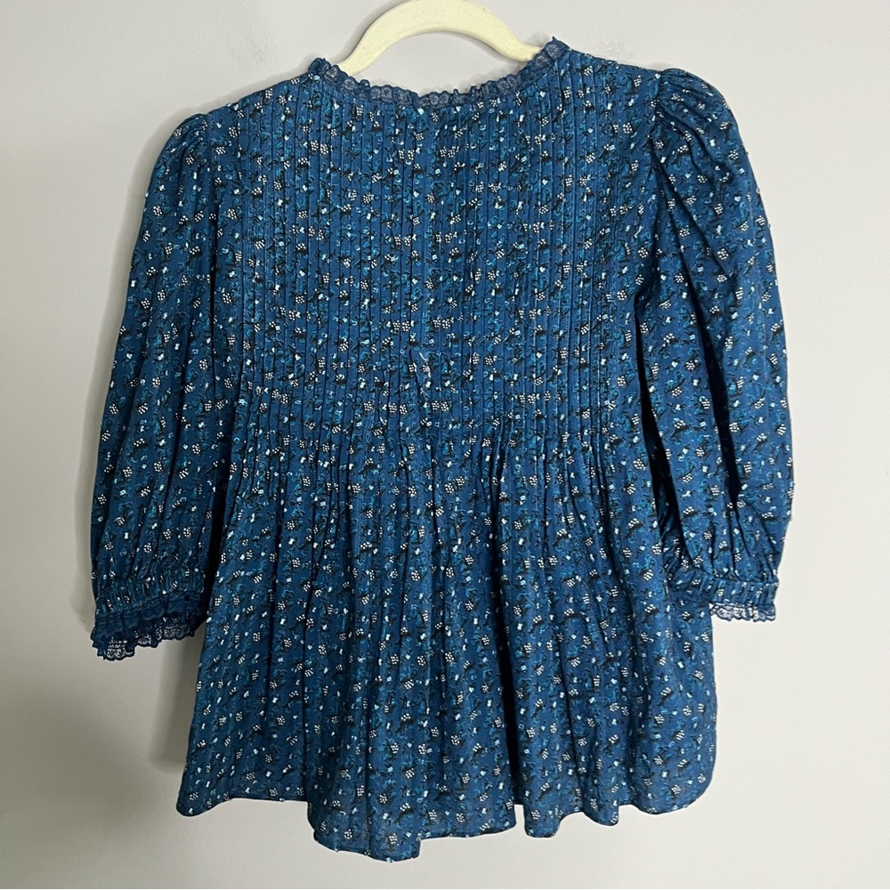 Hunter Bell Mia Puff Sleeve Lace Trim Blue Floral Print Top Women's Medium - Picture 5 of 8